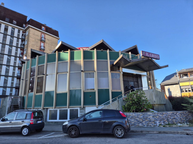 Negozio in affitto a Cornaredo