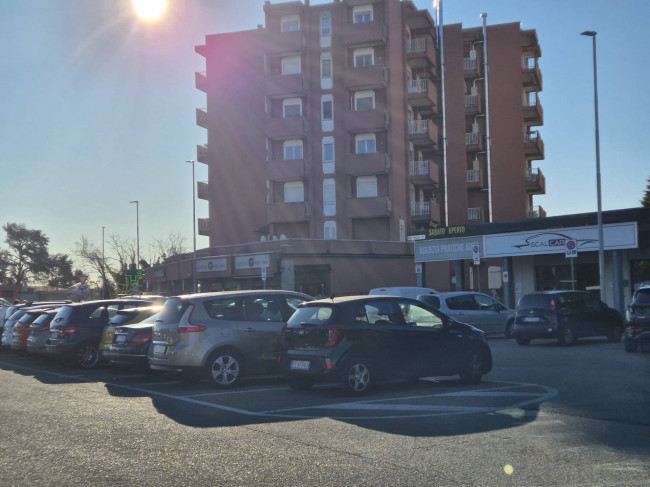 Negozio in affitto a Cornaredo