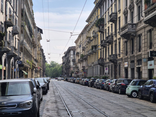 Negozio in vendita a Milano