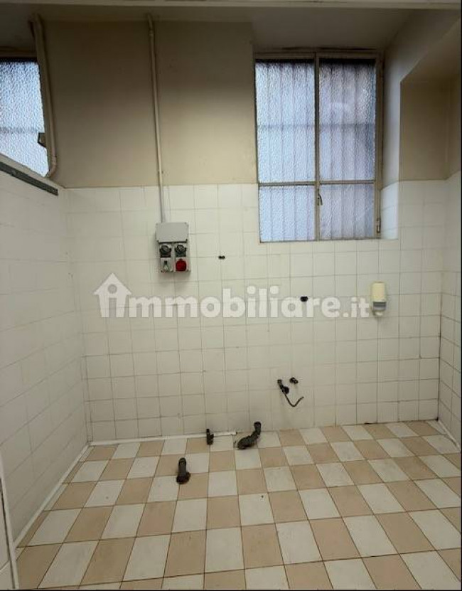 Negozio in vendita a Milano