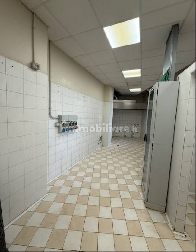 Negozio in vendita a Milano