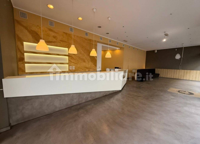 Negozio in vendita a Milano
