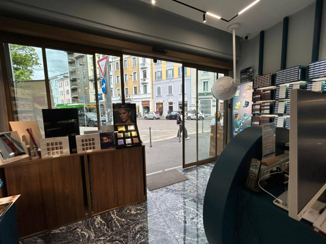 Negozio in affitto a Milano