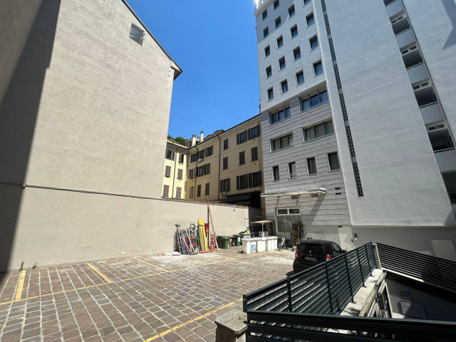 Negozio in affitto a Milano