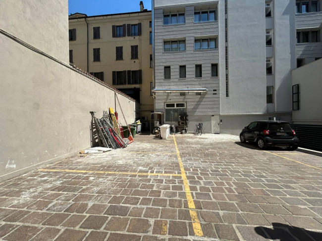 Negozio in affitto a Milano