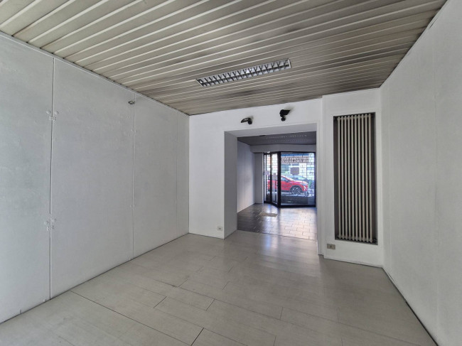 Negozio in affitto a Milano