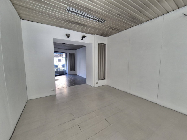 Negozio in affitto a Milano
