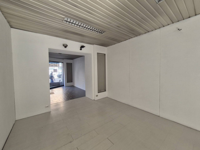 Negozio in affitto a Milano