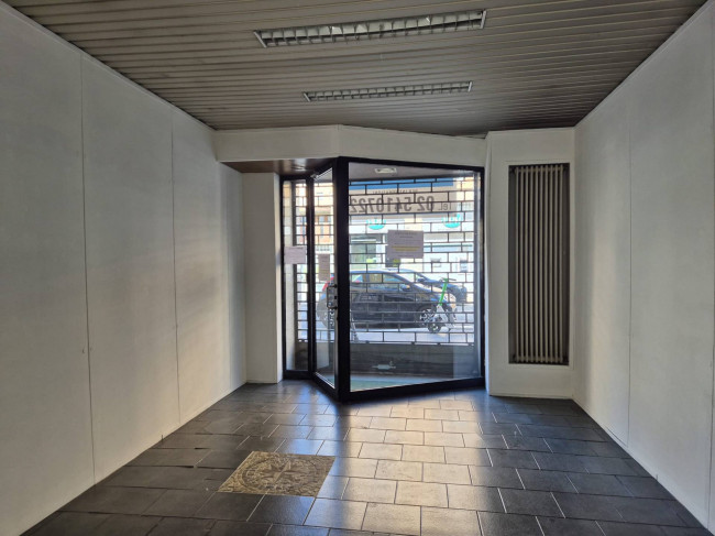 Negozio in affitto a Milano