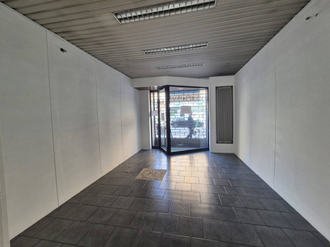 Negozio in affitto a Milano