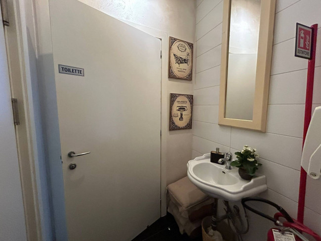 Negozio in vendita a Milano