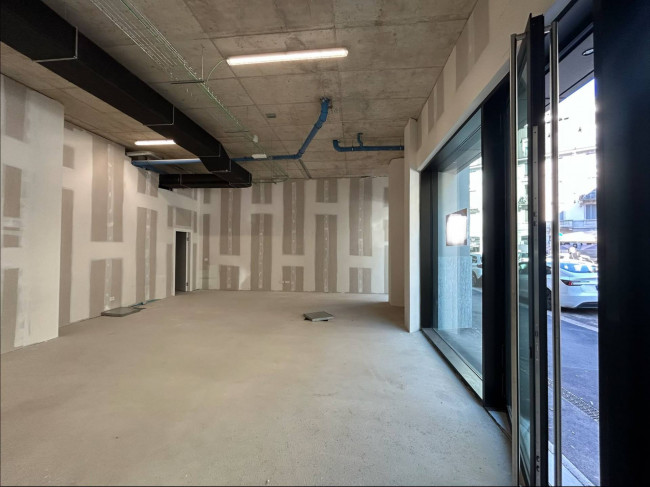 Negozio in affitto a Milano