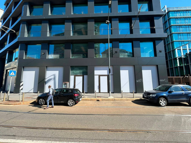 Negozio in affitto a Milano