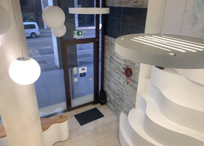 Negozio in affitto a Milano