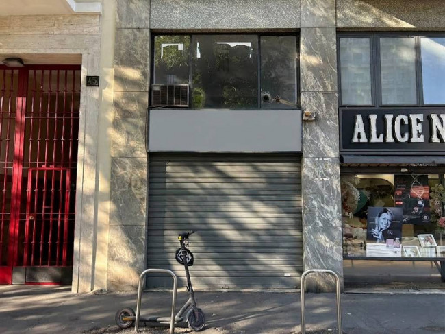 Negozio in affitto a Milano