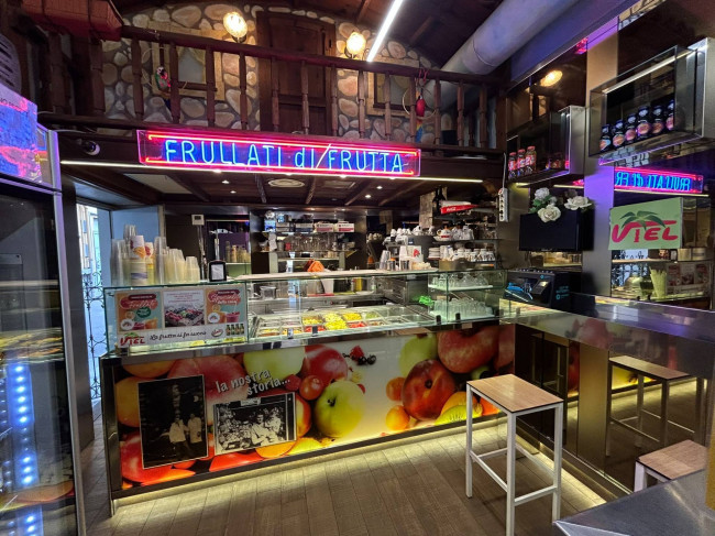 Negozio in affitto a Milano