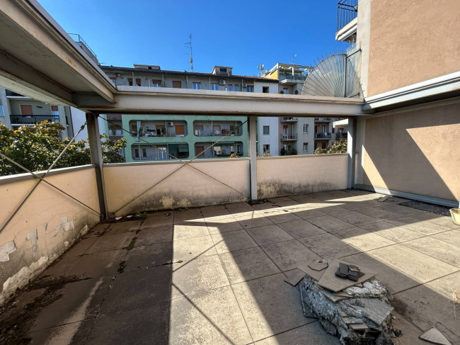 Stabile in vendita a Milano