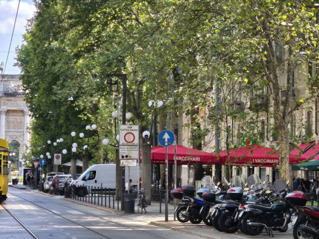 Negozio in affitto a Milano