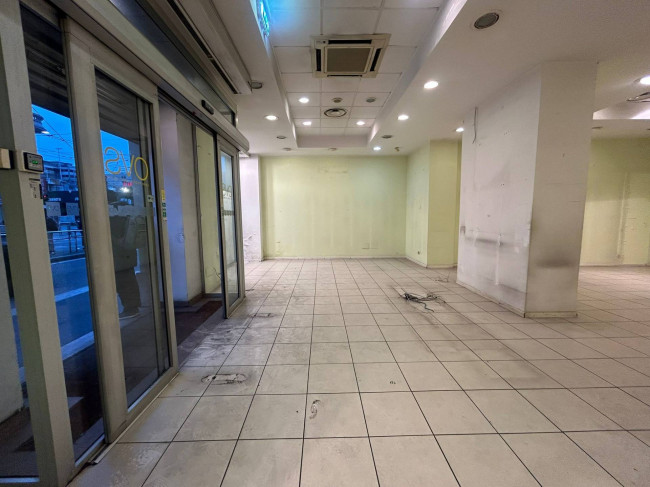 Negozio in affitto a Milano