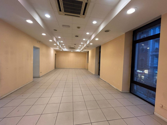 Negozio in affitto a Milano