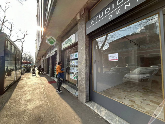 Negozio in vendita a Milano