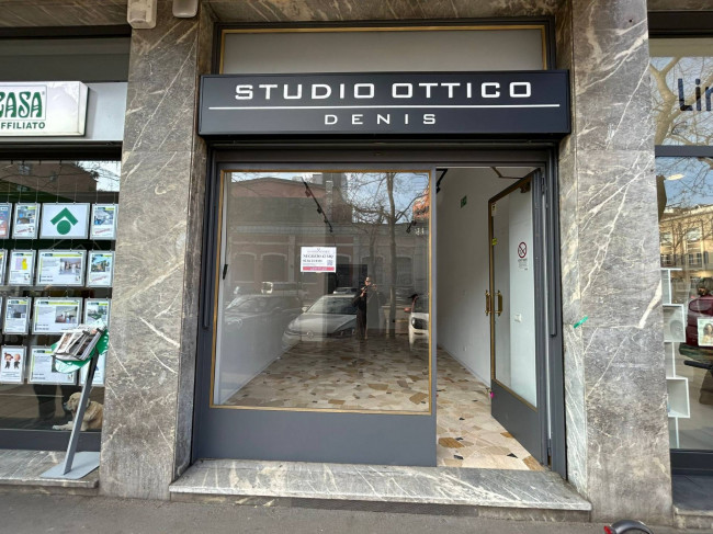 Negozio in vendita a Milano