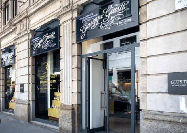 Negozio in affitto a Milano