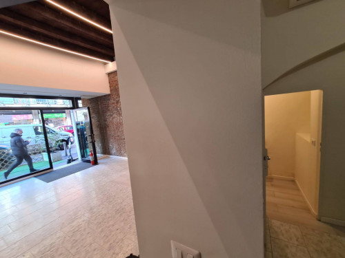 Negozio in vendita a Milano