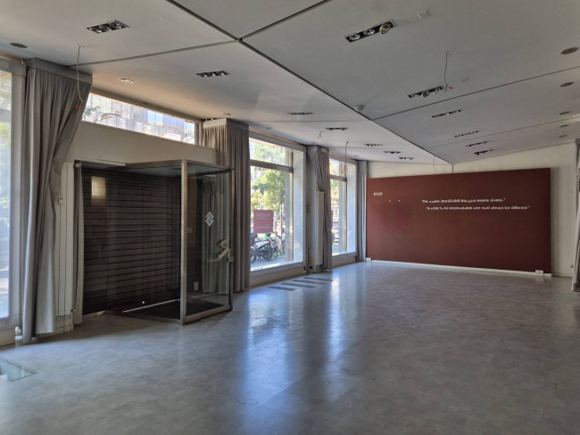 Negozio in affitto a Milano
