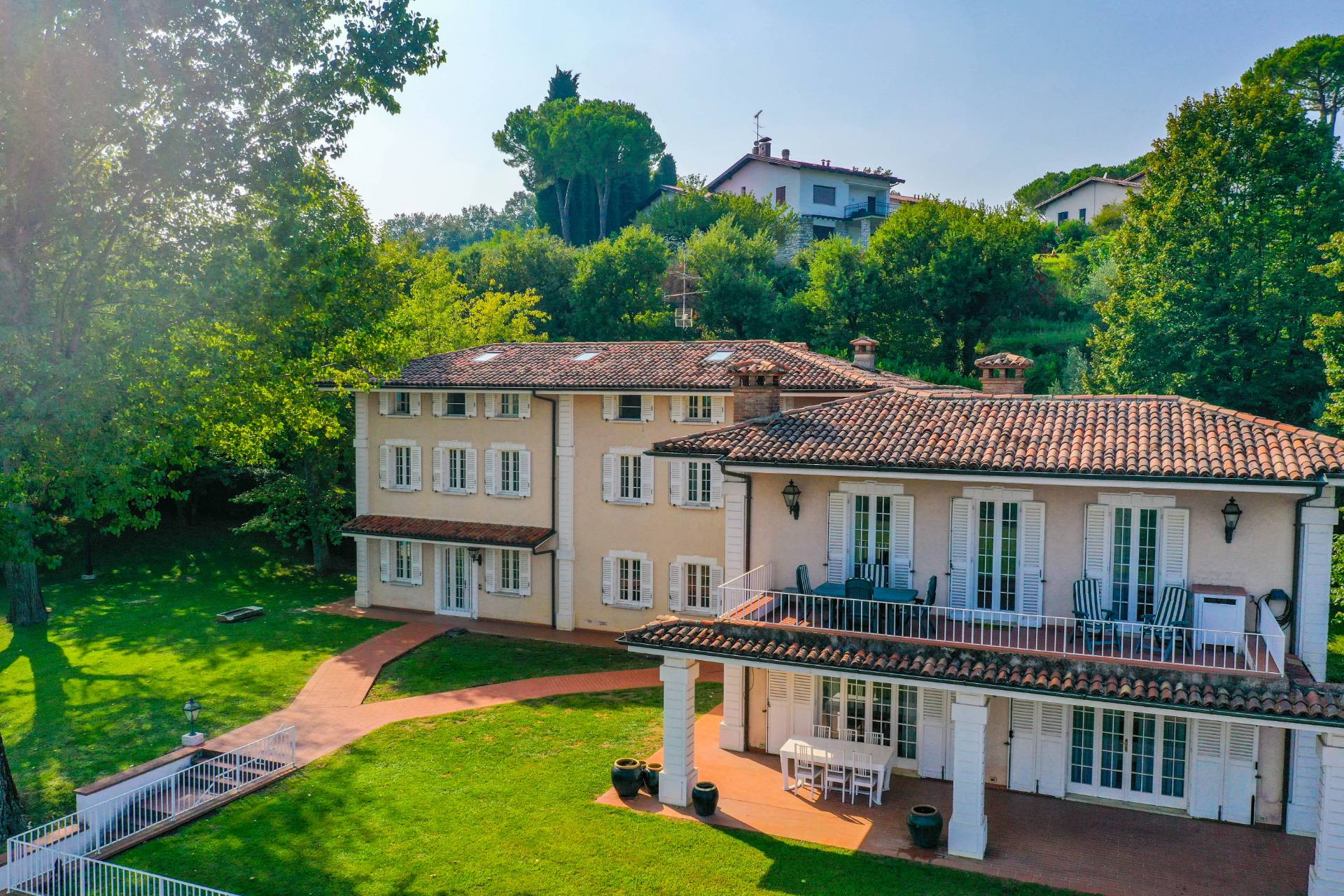 Villa in vendita a Padenghe Sul Garda (BS)