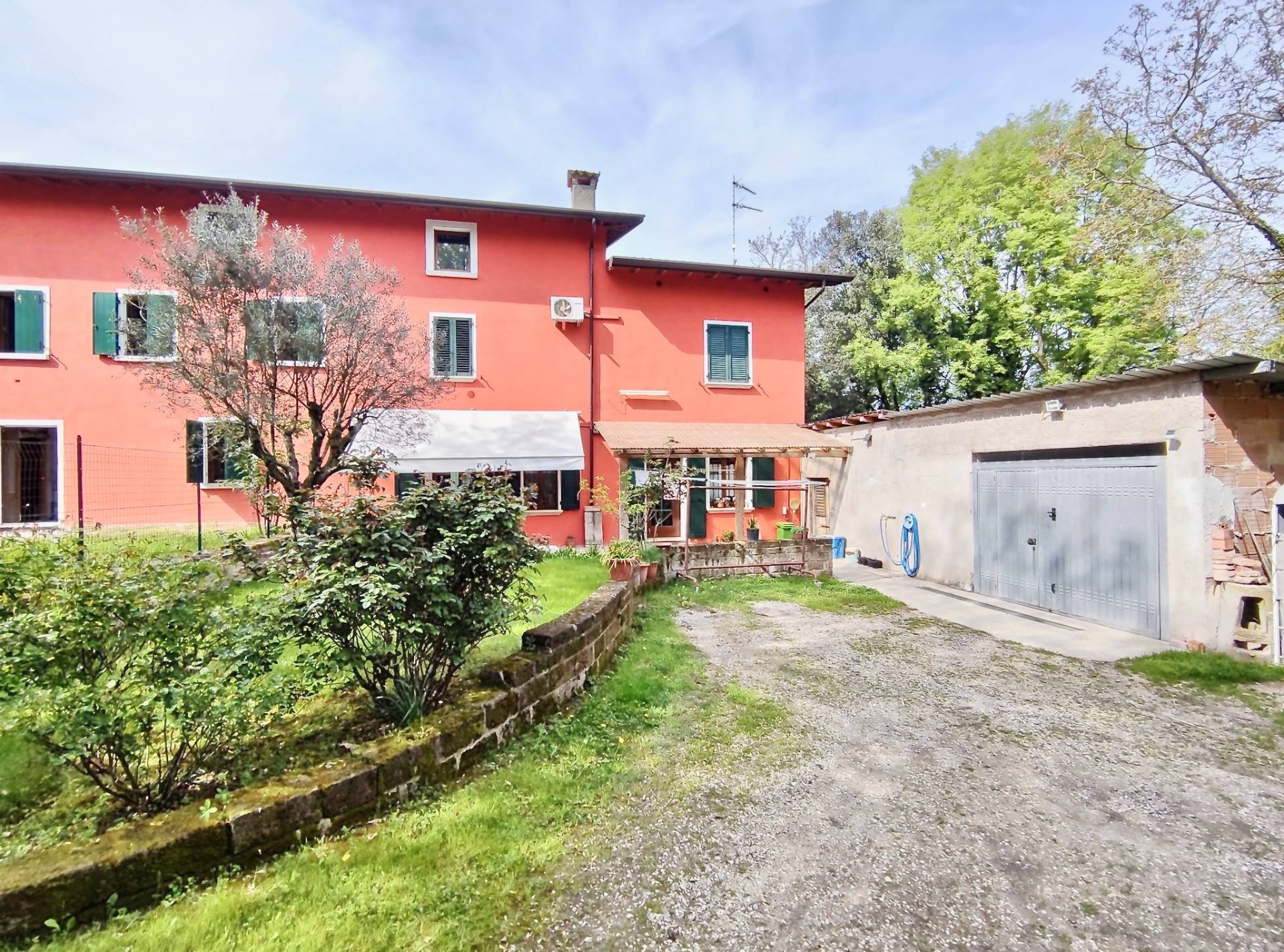 Casa semi-indipendente in vendita a Monzambano (MN)