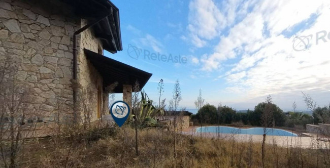 Villa in vendita a Barcuzzi, Lonato Del Garda (BS)