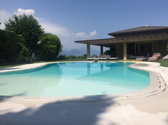 Villa in vendita a Montinelle, Manerba Del Garda (BS)