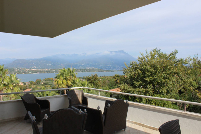 Villa in vendita a Montinelle, Manerba Del Garda (BS)