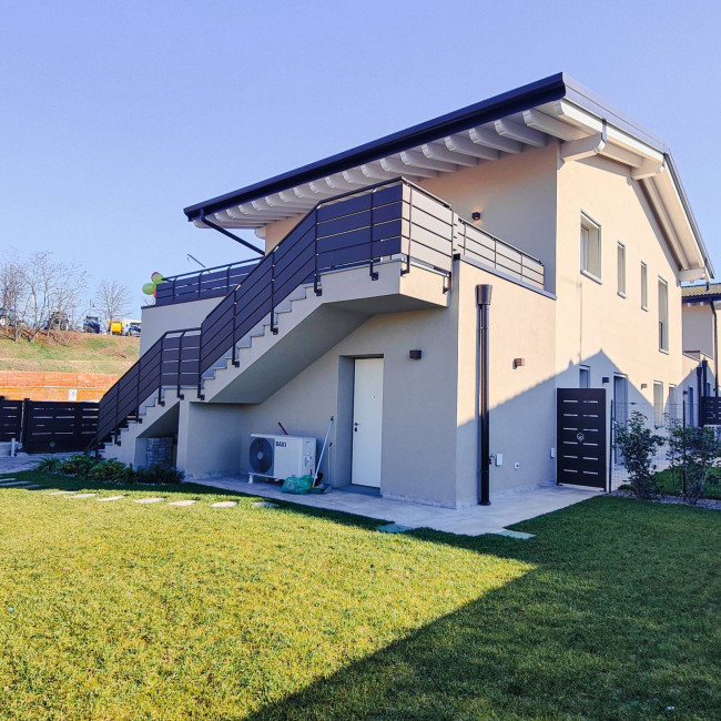 Villetta bifamiliare