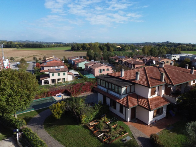 Villetta bifamiliare