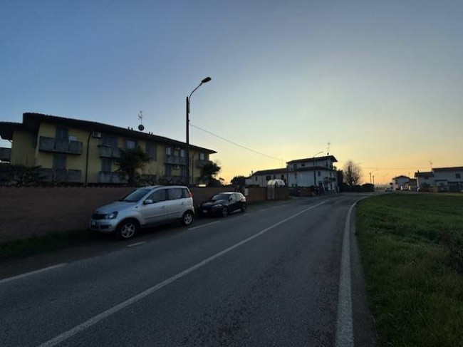 Appartamento in vendita a Battuda