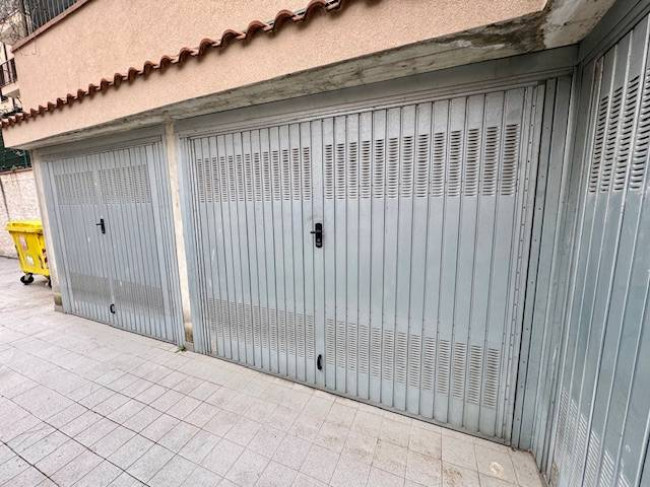 Box o garage in vendita a Lacchiarella