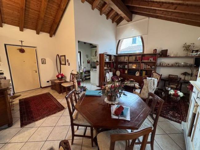 Appartamento in vendita a Pavia