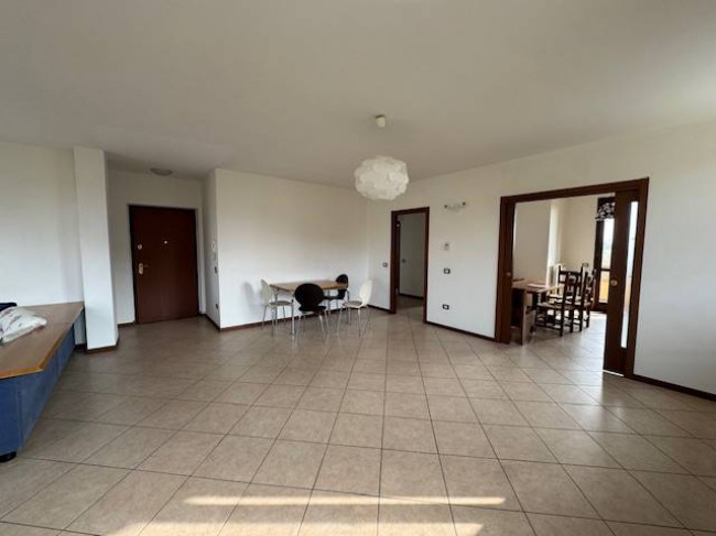 Appartamento in affitto a Pavia