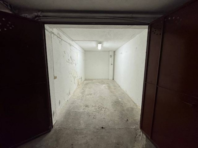 Box o garage in affitto a Pavia