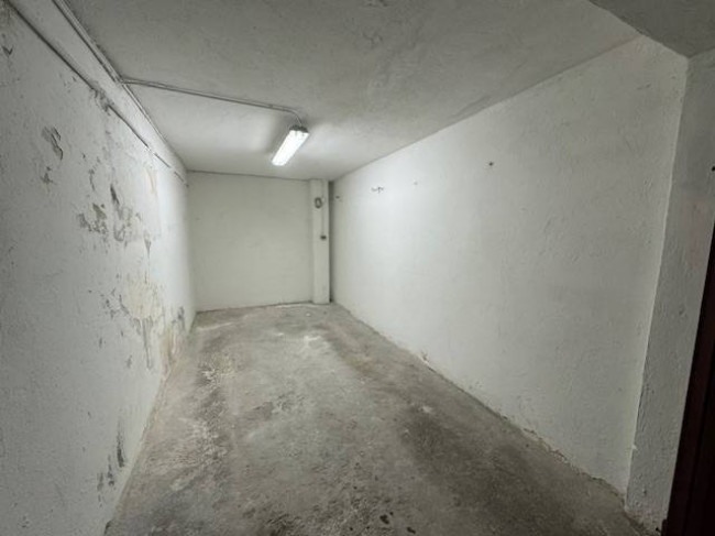 Box o garage in affitto a Pavia