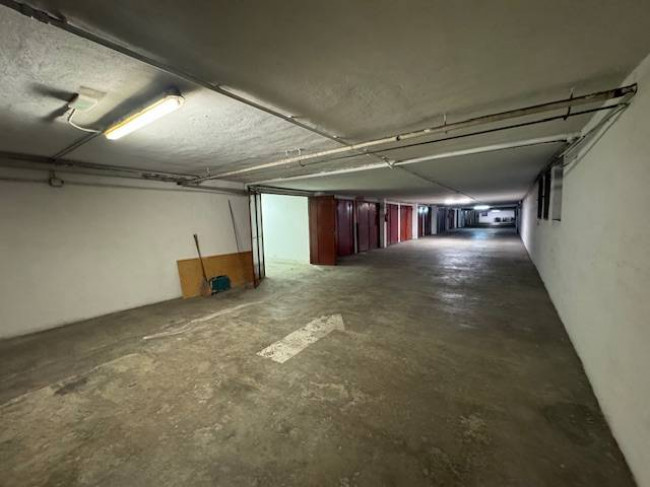 Box o garage in affitto a Pavia