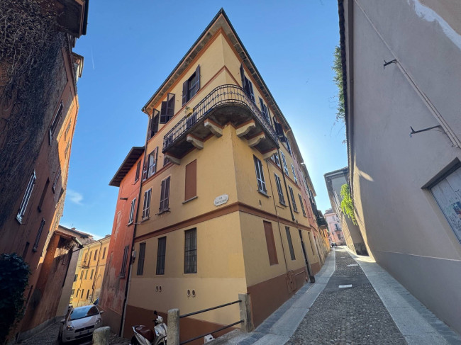 Appartamento in vendita a Pavia
