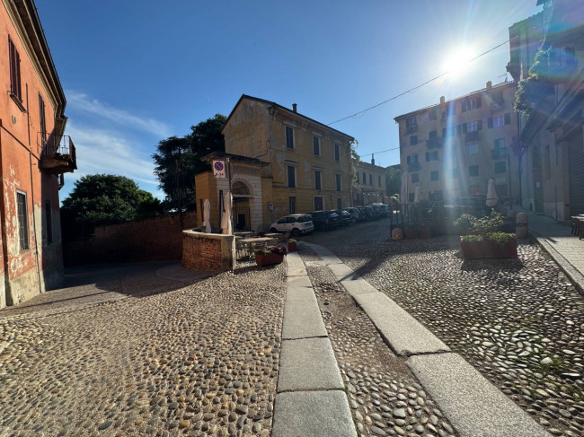 Appartamento in vendita a Pavia