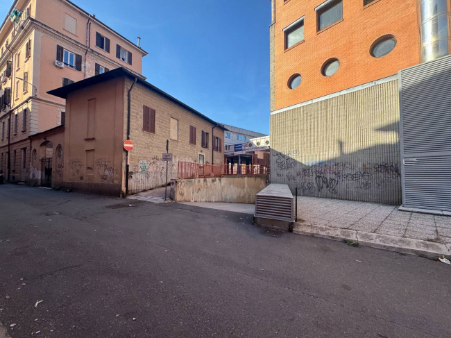 Box o garage in affitto a Pavia
