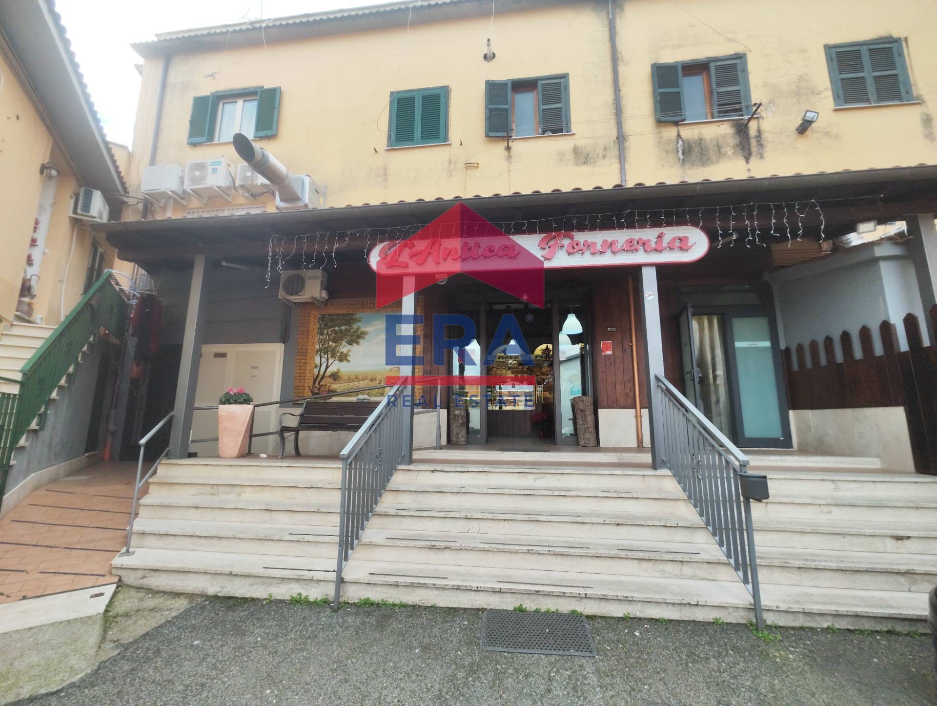 Laboratorio in vendita a Cecchina, Albano Laziale (RM)