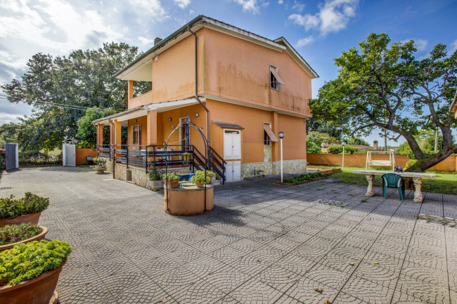 <span>Villa singola</span> in <span>vendita</span> a Nettuno