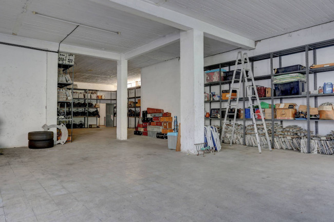 <span>Garage/Box</span> in <span>vendita</span> a Roma