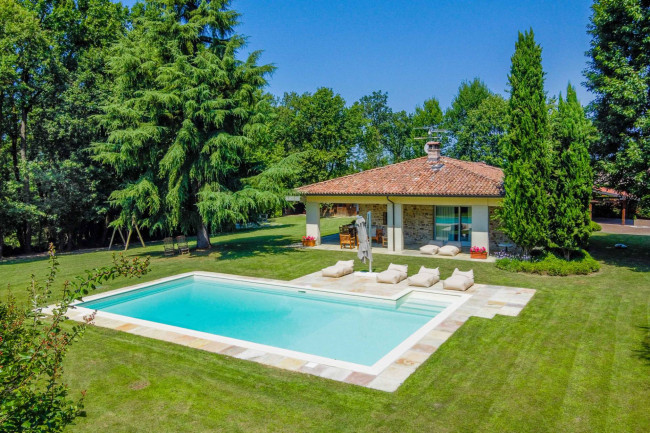 Villa singola in vendita a Gazzola